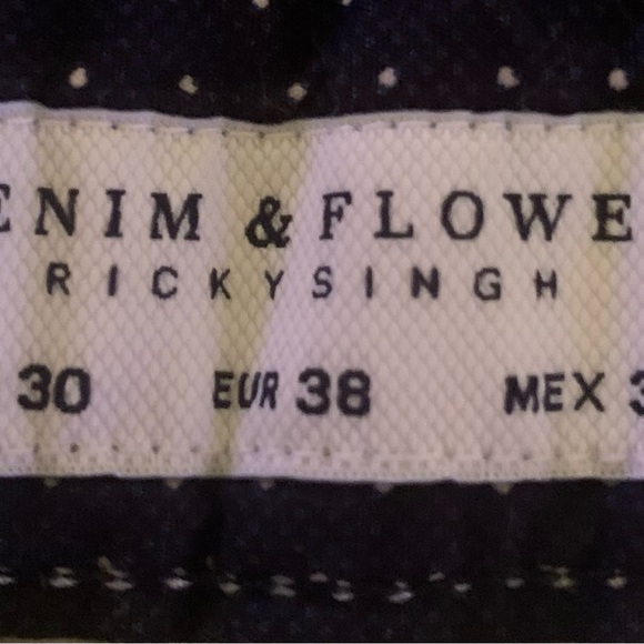 Denim and Flower Men’s Shorts - Picture 6 of 7